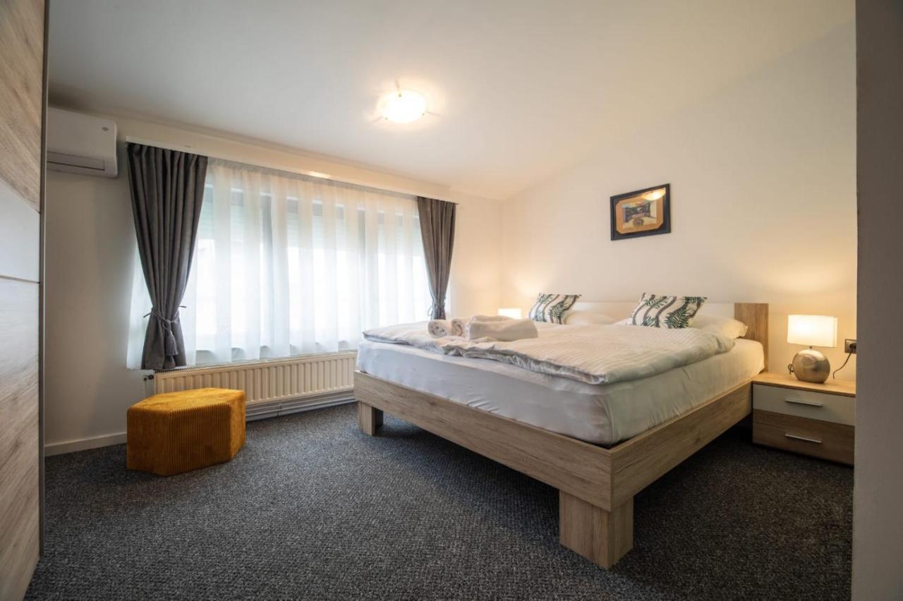 Four Roses Bed and Breakfast Zagreb Exteriör bild