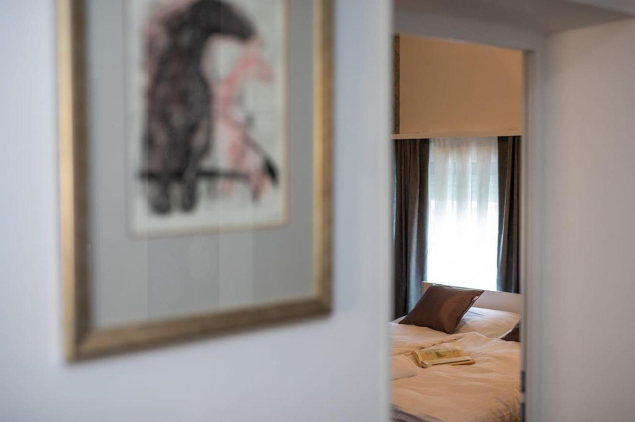 Four Roses Bed and Breakfast Zagreb Exteriör bild
