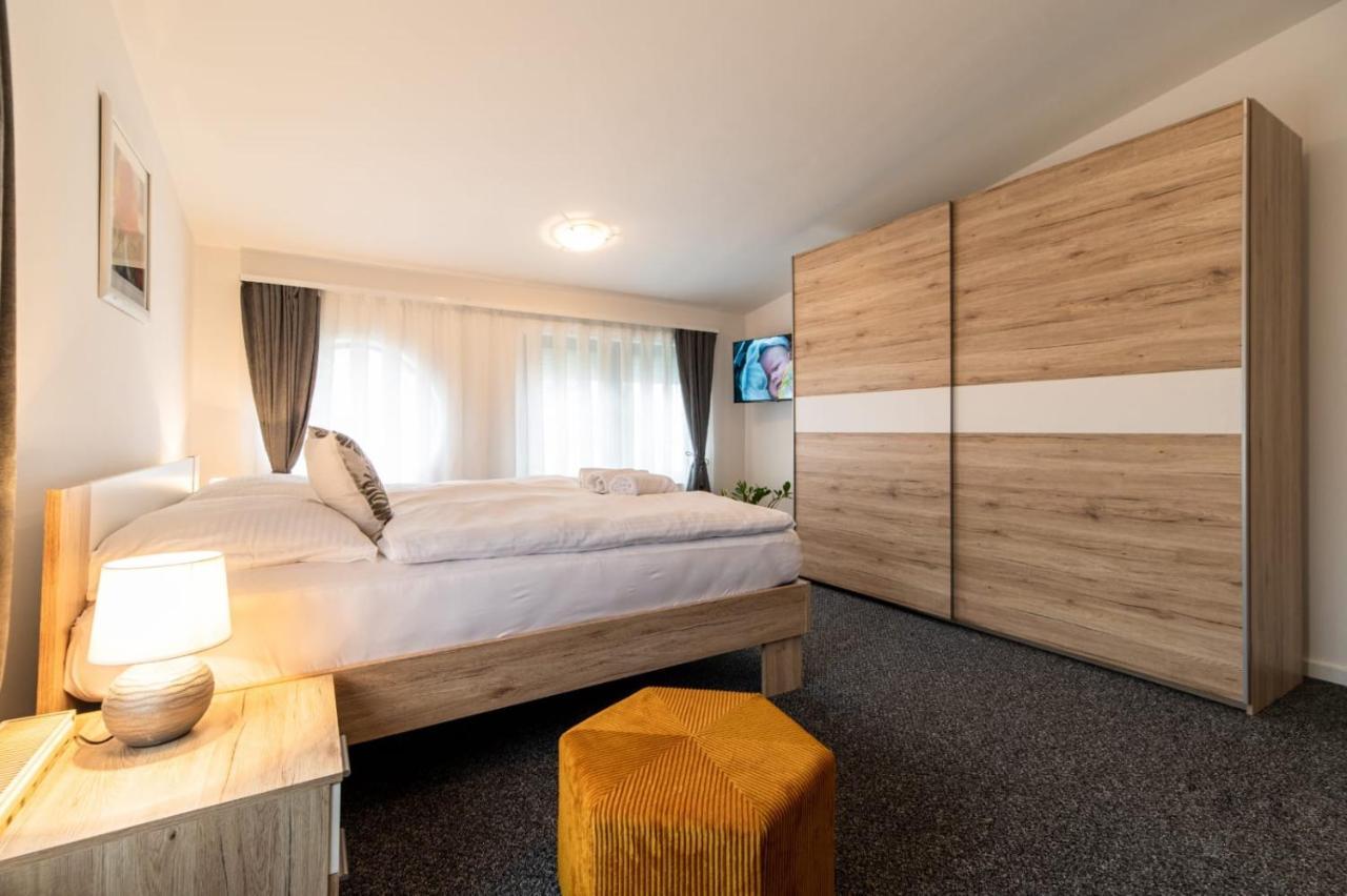 Four Roses Bed and Breakfast Zagreb Exteriör bild