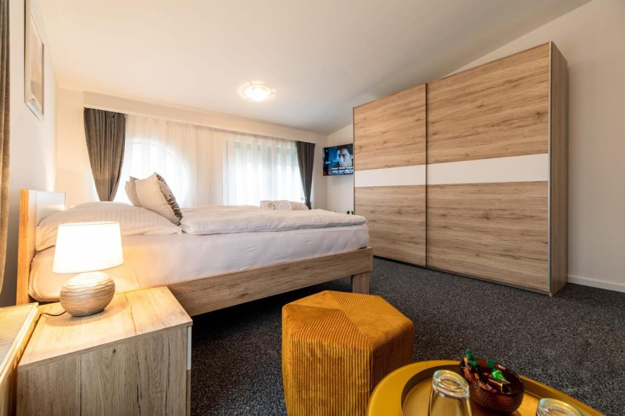 Four Roses Bed and Breakfast Zagreb Exteriör bild